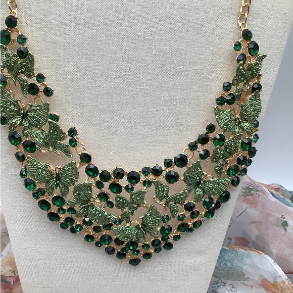 Fairycore Green Butterfly Necklace and Pierced Earrings - Picture 3 of 3